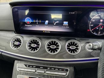 MERCEDES-BENZ E CLASS E400D 4Matic Amg Line Night Ed Pre+ 2Dr 9G-Tronic