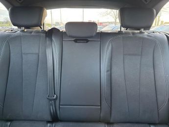 AUDI A4 2.0 Tfsi 35 S Line Estate 5Dr Petrol S Tronic Euro 6 (S/S) (150 