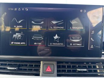 AUDI A4 2.0 Tfsi 35 S Line Estate 5Dr Petrol S Tronic Euro 6 (S/S) (150 