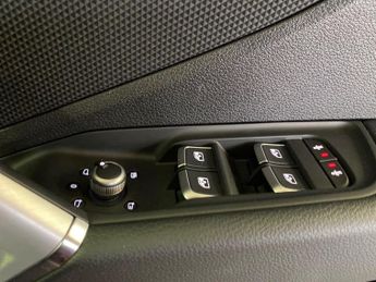 AUDI Q2 1.5 Tfsi Cod 35 S Line Suv 5Dr Petrol S Tronic Euro 6 (S/S) (150