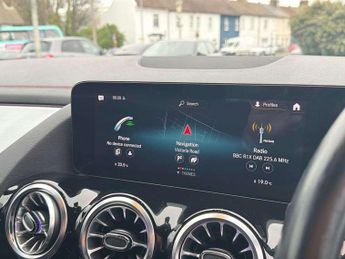 MERCEDES-BENZ EQA Eqa 250 140Kw Amg Line 66.5Kwh 5Dr Auto