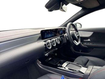 MERCEDES-BENZ CLA Cla 180 Amg Line Executive 4Dr Tip Auto