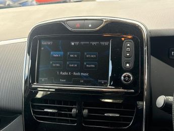 RENAULT ZOE 65Kw Dynamique Nav Q90 40Kwh 5Dr Auto