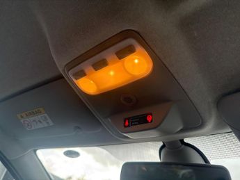 RENAULT ZOE 65Kw Dynamique Nav Q90 40Kwh 5Dr Auto