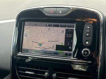 RENAULT ZOE 65Kw Dynamique Nav Q90 40Kwh 5Dr Auto