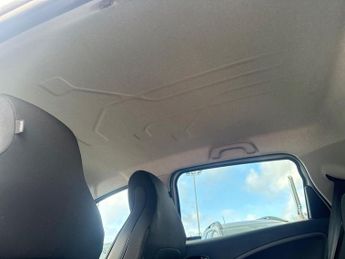 RENAULT ZOE 65Kw Dynamique Nav Q90 40Kwh 5Dr Auto