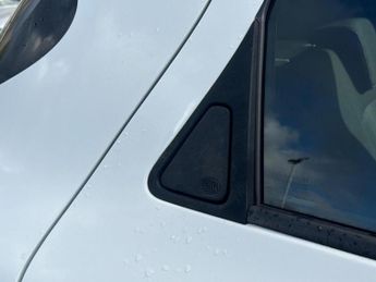 RENAULT ZOE 65Kw Dynamique Nav Q90 40Kwh 5Dr Auto