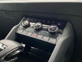 SKODA KAROQ 1.5 Tsi Act Se L Suv 5Dr Petrol Dsg Euro 6 (S/S) (150 Ps)