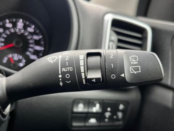 KIA SPORTAGE 1.6 Crdi Mhev 3 Suv 5Dr Diesel Hybrid Dct Euro 6 (S/S) (134 Bhp)