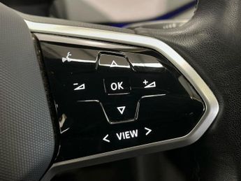 VOLKSWAGEN ID.3 Pro Performance 58Kwh Life Hatchback 5Dr Electric Auto (204 Ps)