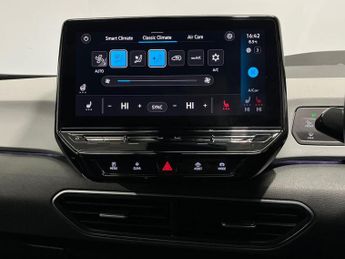 VOLKSWAGEN ID.3 Pro S 77Kwh Tour Hatchback 5Dr Electric Auto (204 Ps)