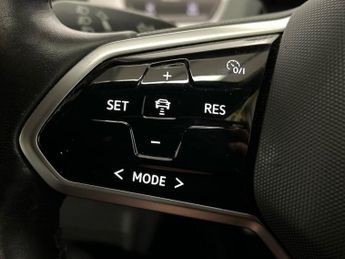 VOLKSWAGEN ID.3 Pro S 77Kwh Tour Hatchback 5Dr Electric Auto (204 Ps)