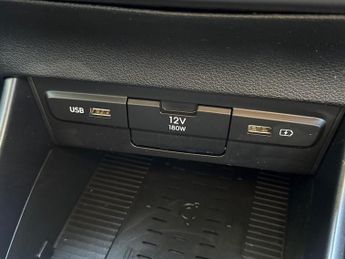 HYUNDAI BAYON 1.0 T-Gdi Mhev Premium Suv 5Dr Petrol Hybrid Dct Euro 6 (S/S) (1