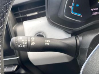 RENAULT CLIO 1.6 E-Tech Techno Hatchback 5Dr Petrol Hybrid Auto Euro 6 (S/S) 