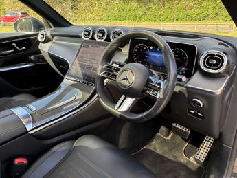 MERCEDES-BENZ GLC Glc 300 4Matic Amg Line Premium Plus 5Dr 9G-Tronic