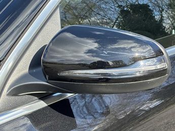 MERCEDES-BENZ EQC Eqc 400 300Kw Amg Line Edition 80Kwh 5Dr Auto