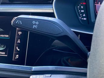 AUDI Q3 40 Tdi Quattro S Line 5Dr S Tronic