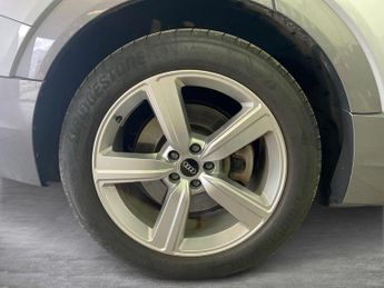 AUDI E-TRON 230Kw 50 Quattro 71Kwh Technik 5Dr Auto C+S 22Kwch