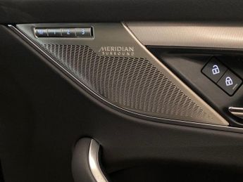 JAGUAR F-PACE 2.0 P400E 19.3Kwh R-Dynamic Hse Black 90Th Anniversary Edition S