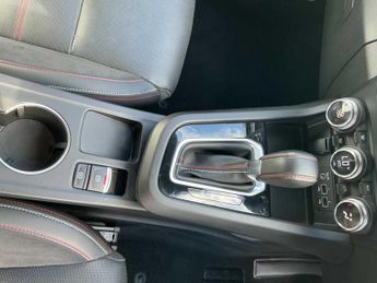 RENAULT ARKANA 1.3 Mild Hybrid 140 R.S. Line 5Dr Edc