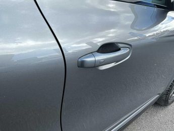 RENAULT ARKANA 1.3 Mild Hybrid 140 R.S. Line 5Dr Edc