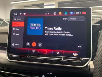 VOLKSWAGEN GOLF 2.0 Tsi Gti Hatchback 5Dr Petrol Dsg Euro 6 (S/S) (265 Ps)