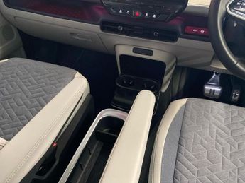 VOLKSWAGEN ID. BUZZ Pro 77Kwh Style Mpv 5Dr Electric Auto (204 Ps)