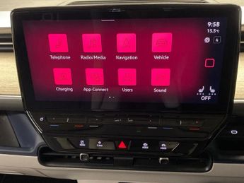 VOLKSWAGEN ID. BUZZ Pro 77Kwh Style Mpv 5Dr Electric Auto (204 Ps)