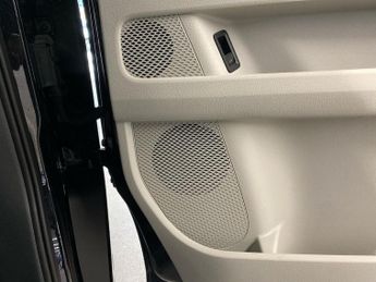 VOLKSWAGEN ID. BUZZ Pro 77Kwh Style Mpv 5Dr Electric Auto (204 Ps)