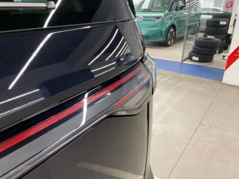 VOLKSWAGEN ID. BUZZ Pro 77Kwh Style Mpv 5Dr Electric Auto (204 Ps)