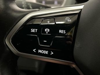 VOLKSWAGEN ID.3 Pro S 77Kwh Tour Hatchback 5Dr Electric Auto (204 Ps)