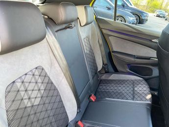 VOLKSWAGEN GOLF 1.5 Etsi Mhev R-Line Hatchback 5Dr Petrol Hybrid Dsg Euro 6 (S/S