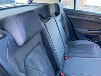 VOLKSWAGEN GOLF 2.0 Tdi Style Hatchback 5Dr Diesel Dsg Euro 6 (S/S) (150 Ps)