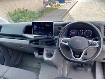 VOLKSWAGEN CRAFTER 2.0 Tdi Cr35 Commerce Plus Panel Van 5Dr Diesel Auto Fwd Lwb Hig