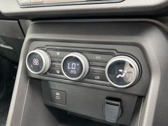 DACIA SANDERO 1.0 Tce Journey 5Dr Cvt