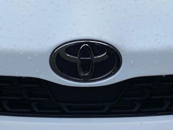 TOYOTA YARIS CROSS 1.5 Vvt-H Design Suv 5Dr Petrol Hybrid E-Cvt Euro 6 (S/S) (116 P