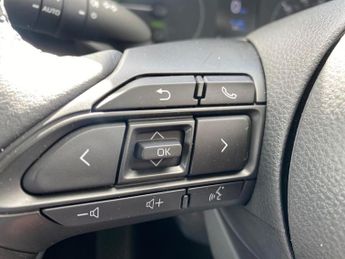 TOYOTA YARIS 1.5 Vvt-H Icon Hatchback 5Dr Petrol Hybrid E-Cvt Euro 6 (S/S) (1