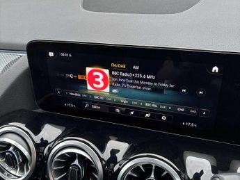 MERCEDES-BENZ GLA Gla 220D 4Matic Amg Line Premium Plus 5Dr Auto