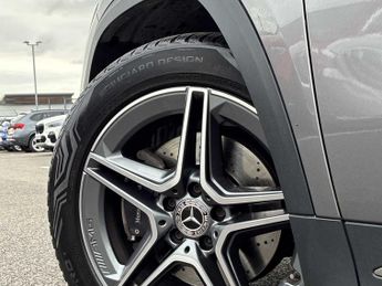 MERCEDES-BENZ GLA Gla 220D 4Matic Amg Line Premium Plus 5Dr Auto