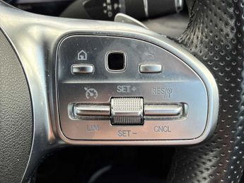 MERCEDES-BENZ E CLASS E220D Amg Line 2Dr 9G-Tronic