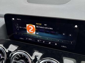 MERCEDES-BENZ GLA Gla 220D 4Matic Amg Line Executive 5Dr Auto