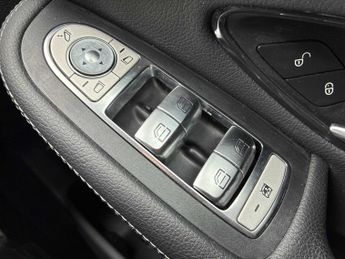 MERCEDES-BENZ GLC Glc 300De 4Matic Amg Line 5Dr 9G-Tronic