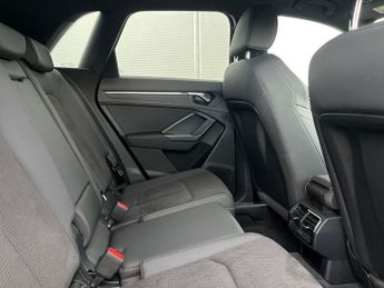 AUDI Q3 2.0 Tdi 35 S Line Suv 5Dr Diesel S Tronic Euro 6 (S/S) (150 Ps)