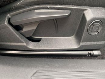 AUDI Q4 210Kw 45 82Kwh Black Edition 5Dr Auto [Tech Pack]