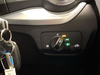 AUDI Q2 1.5 Tfsi Cod 35 S Line Suv 5Dr Petrol S Tronic Euro 6 (S/S) (150