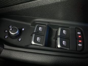 AUDI Q2 35 Tdi Quattro S Line 5Dr S Tronic