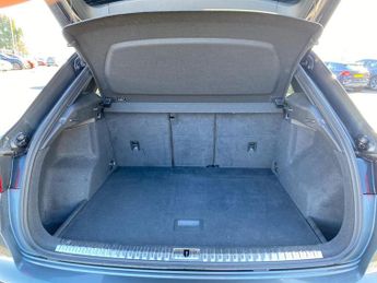 AUDI Q3 2.0 Tdi 40 S Line Suv 5Dr Diesel S Tronic Quattro Euro 6 (S/S) (