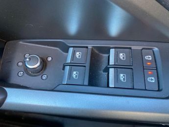 AUDI Q3 2.0 Tdi 40 S Line Suv 5Dr Diesel S Tronic Quattro Euro 6 (S/S) (