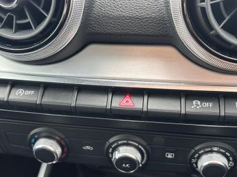 AUDI Q2 35 Tfsi S Line 5Dr S Tronic
