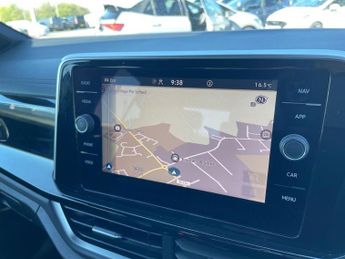 VOLKSWAGEN T-ROC 1.5 Tsi R-Line 5Dr Dsg